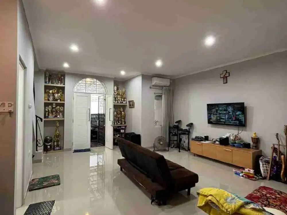 Rumah Baru Renov Dekat Sekolah Stella Maris Cluster Bristish Gading Serpong