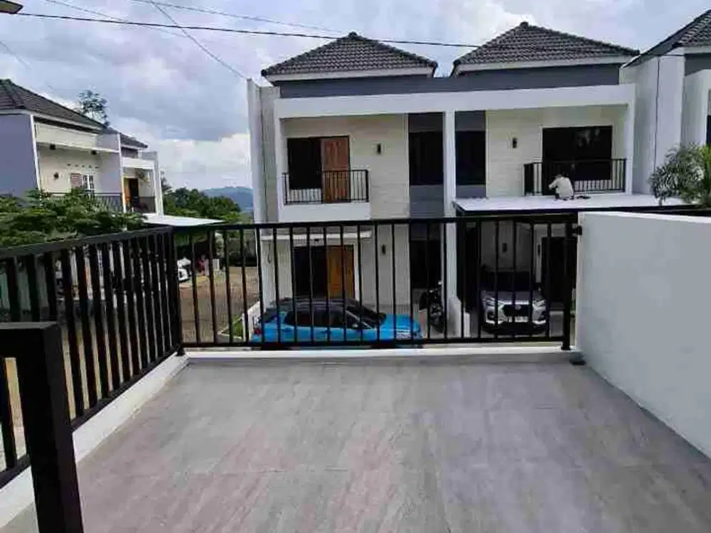 2 LANTAI DI DAWUNG PUDAKPAYUNG SIAP HUNI TYPE BALCONY VIEW CAKEP
