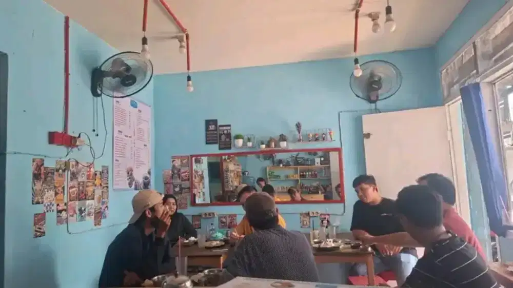 Di butuhkan tukang masak serabutan khusus cewek yg pengalaman