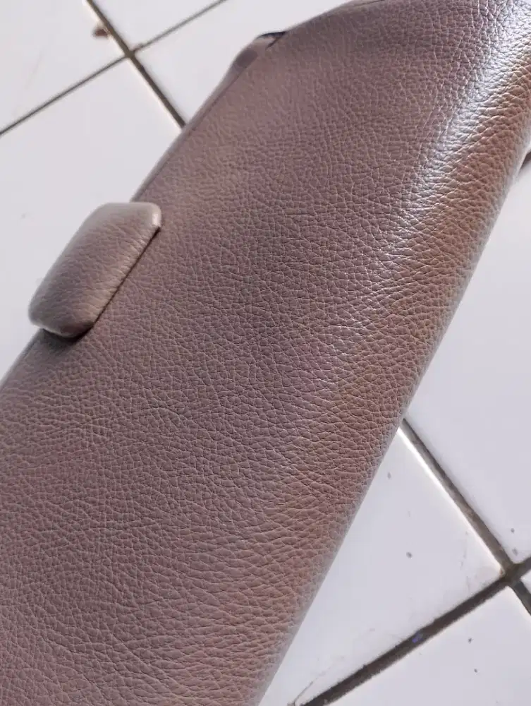 Tas selempang wanita