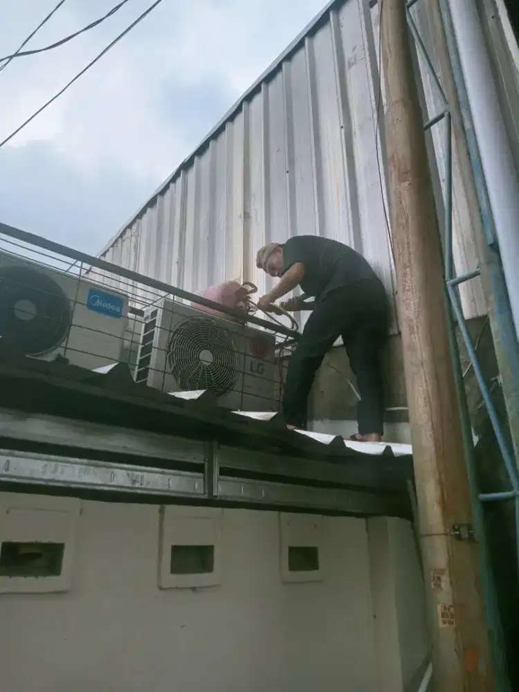 JASA SERVICE AC,KULKAS DAN MESIN CUCI