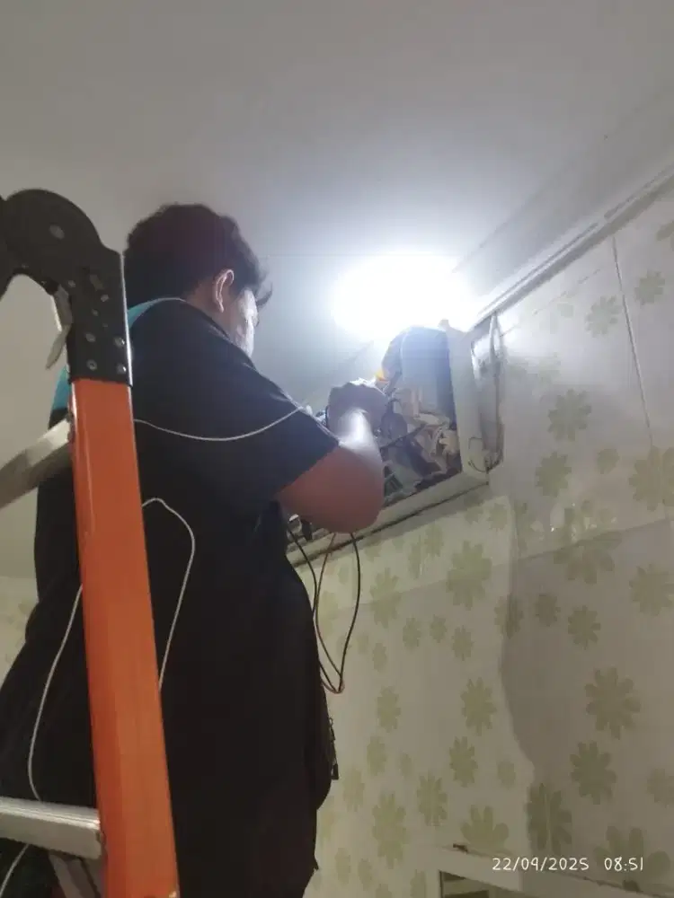 SERVICE KULKAS DISPENSER WATER HEATER MESIN CUCI AC DLL BERGARANSI