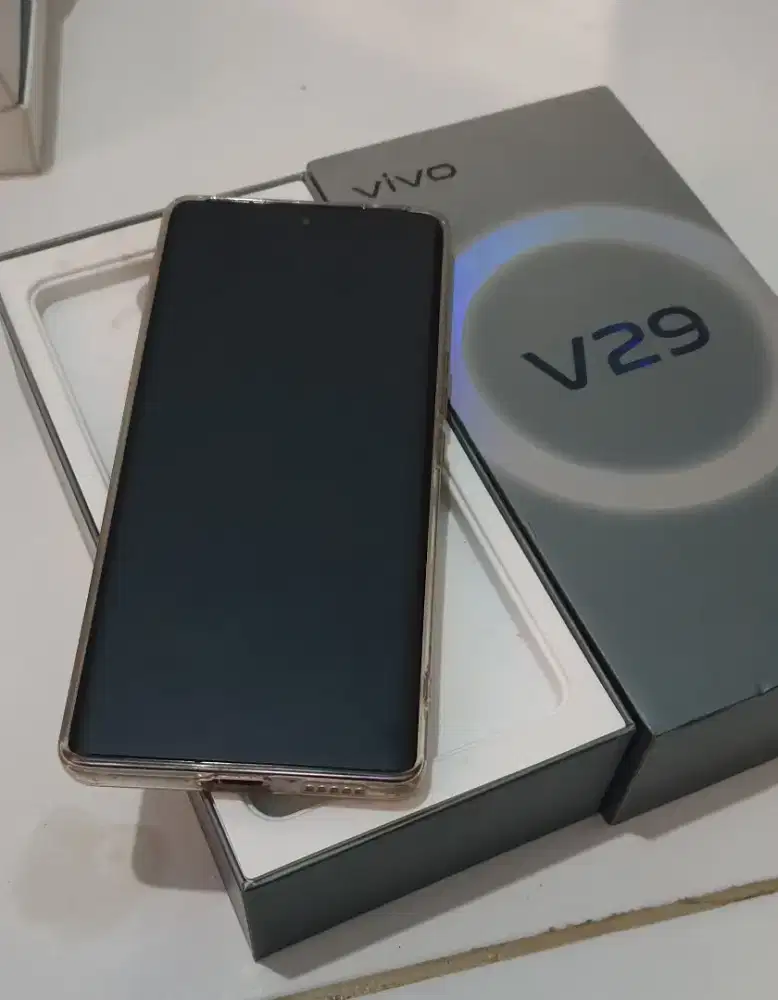 Hp VIVO V29 5G. 8/256