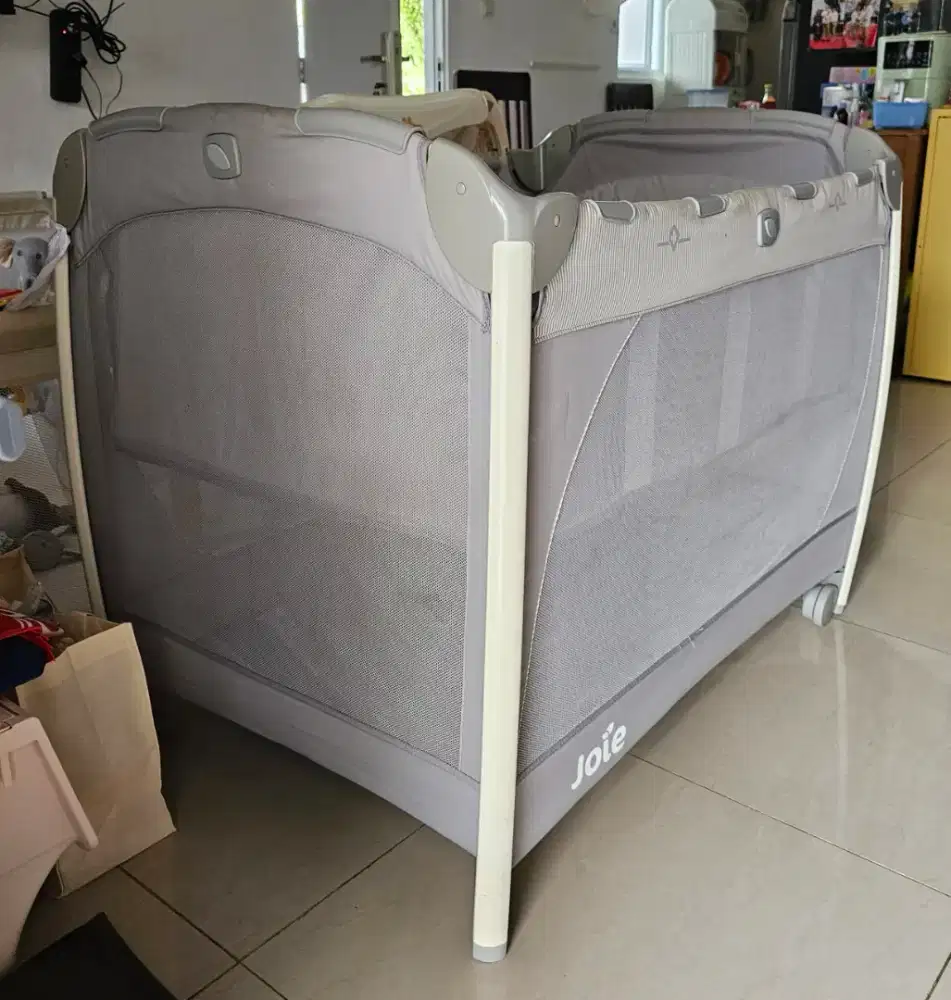 Preloves box tidur bayi joie