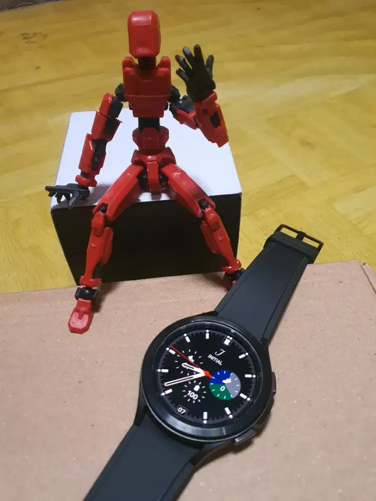 Samsung Galaxy Watch 4 Classic 46mm Hitam Elegan