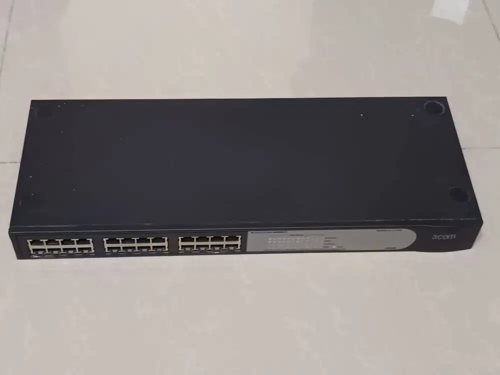 Switch 3Com 24port Bekas