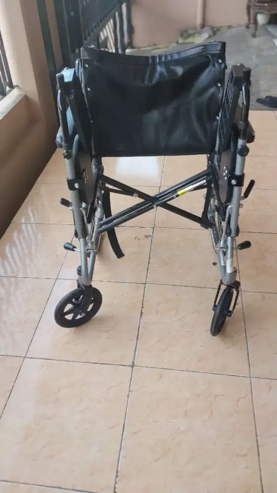 Kursi roda 3in1 Avico