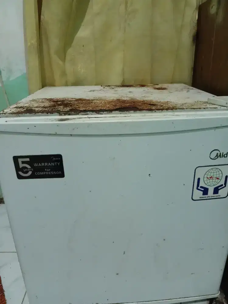 KULKAS MINI MIDEA