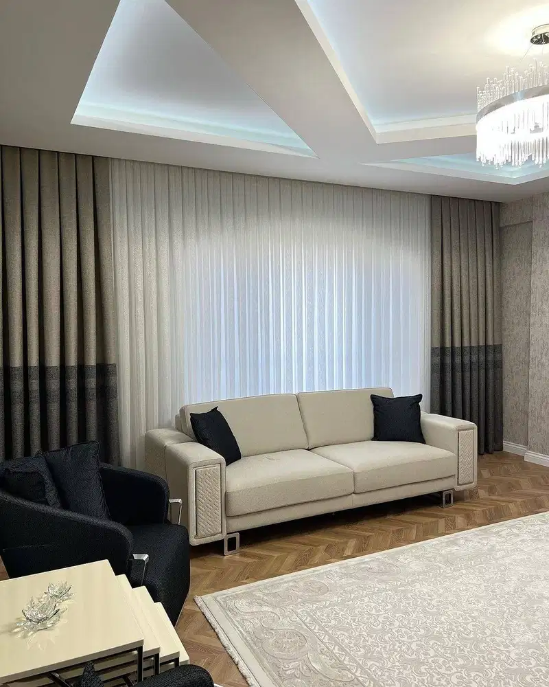 Gorden Vitrase Sekat Ruangan Klinik Roller Vertikal Blinds Krey Kayu