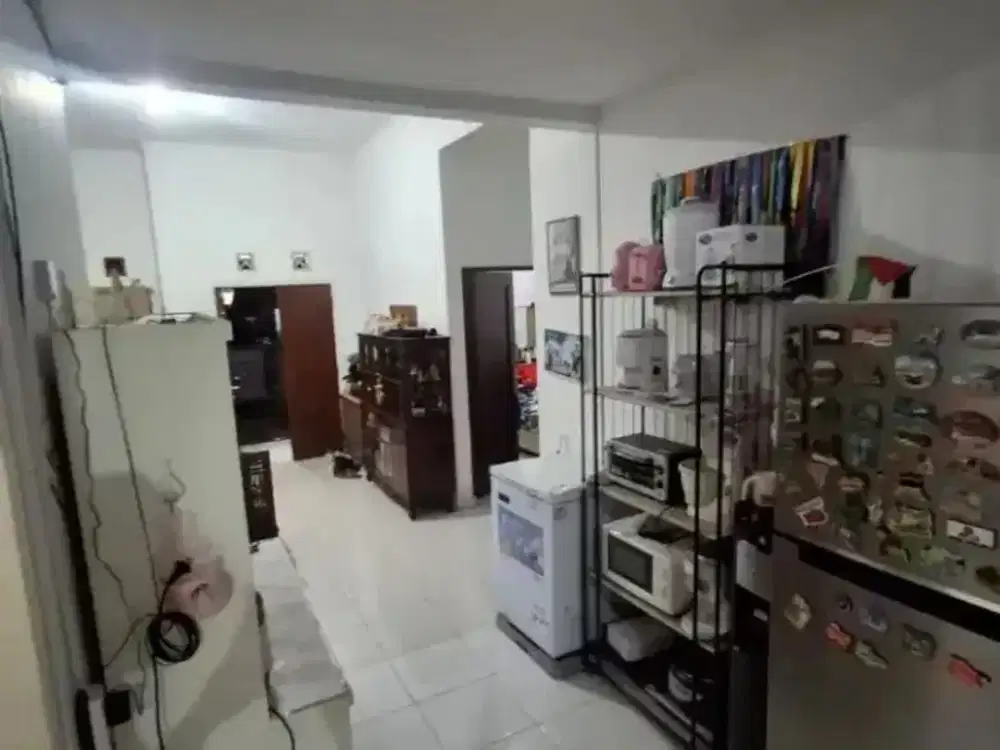 Dijual Rumah Luas terawat komplek bumi Sariwangi Bandung barat