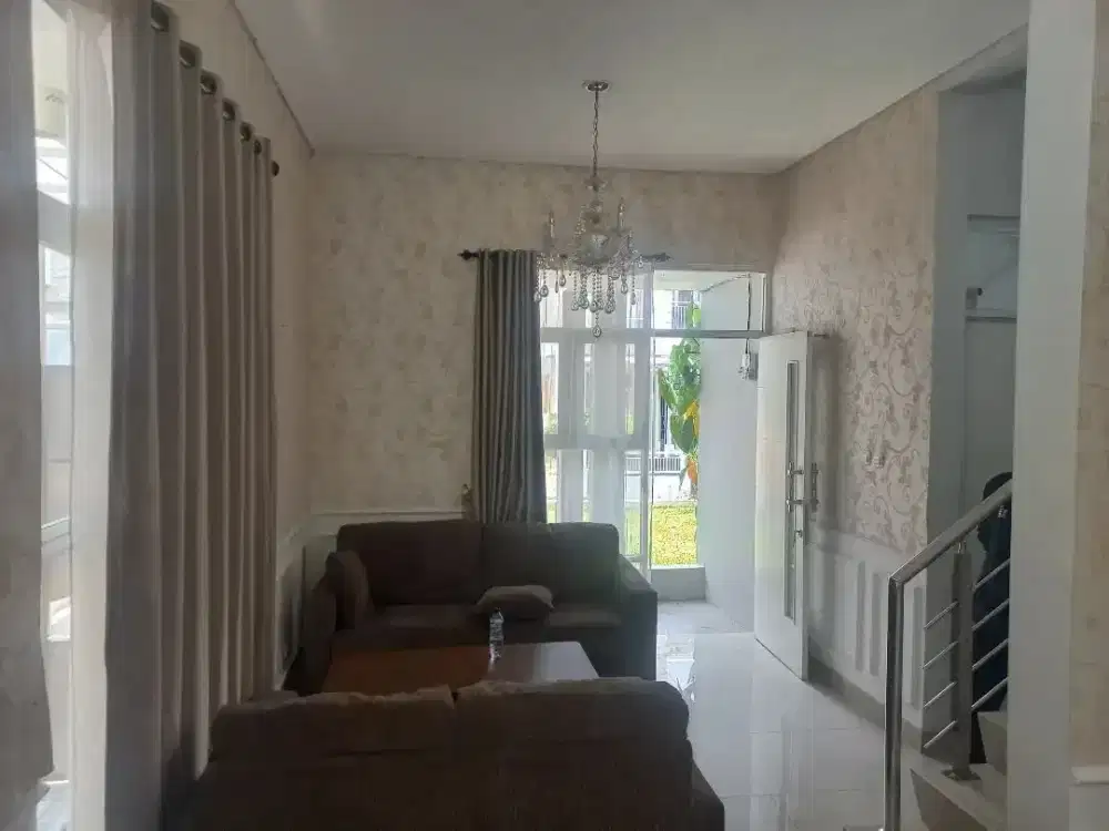 Dijual Rumah 2 Lantai di Komplek D’Green Aqila – Kolonel Masturi, Cimahi