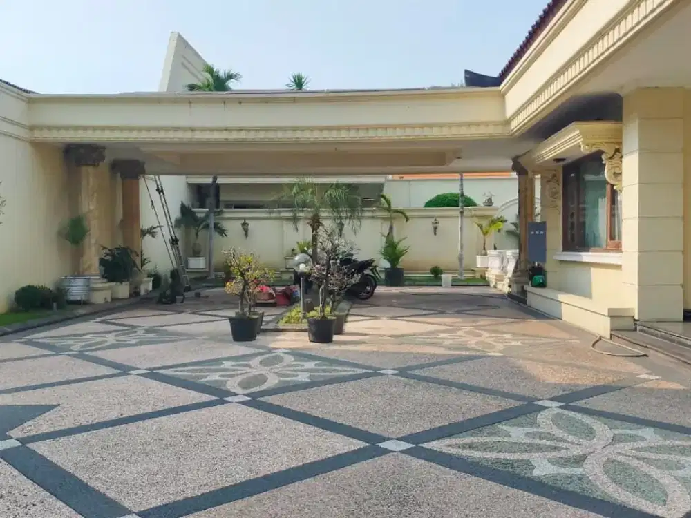 Rumah Jemur Andayani Fully Furnished + kolam renang STRATEGIS BAGUS  SIAP HUNI