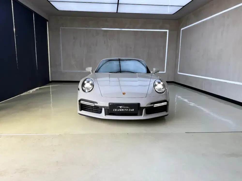 Porsche 911 Turbo Convertible 3.8L Crayon Grey 2022