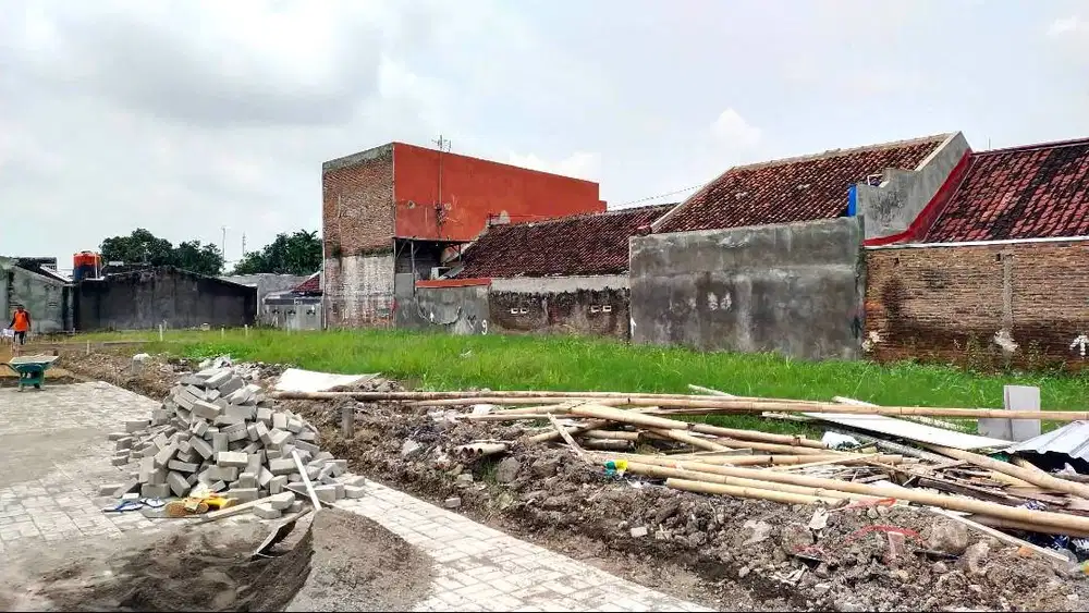 Tanah di dalam Perumahan dengan Akses mudah, Blkng Luwes