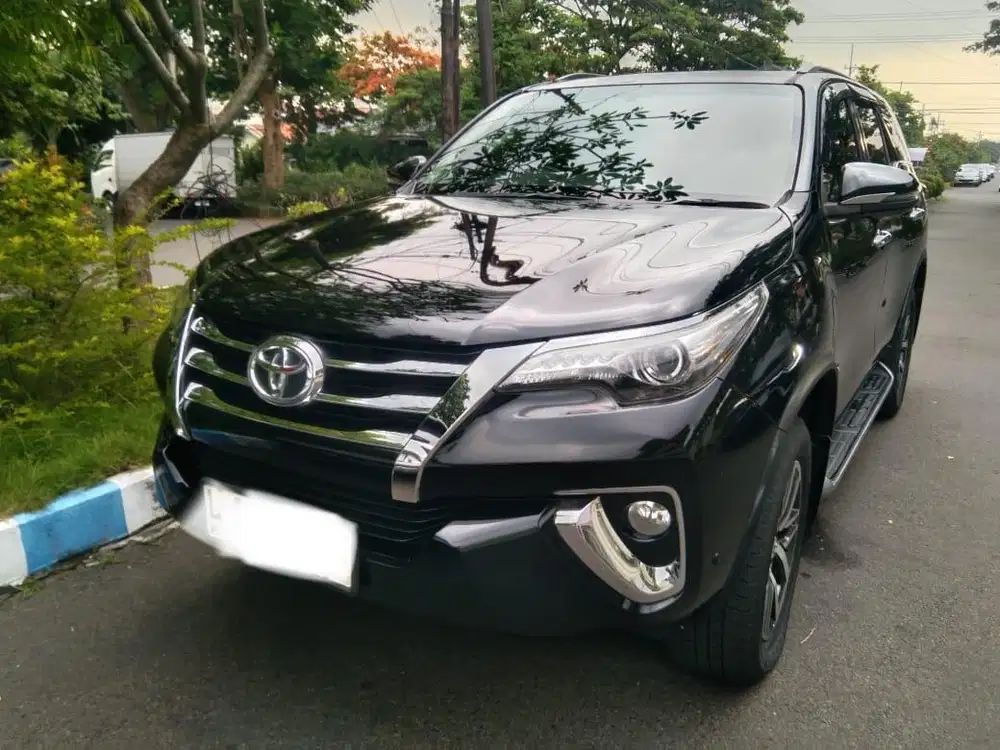 TOYOTA FORTUNER 2.4 VRZ 4X2 AT 2017. NOPOL L.