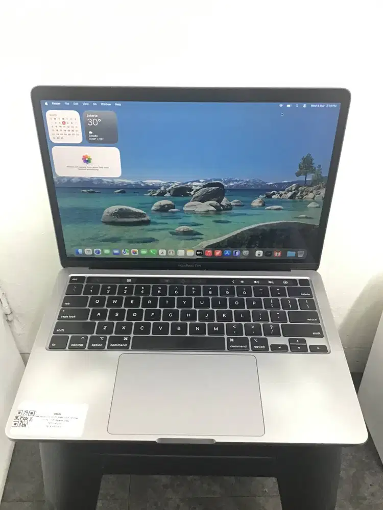 MACBOOK PRO 2020 CORE i7 32/1 TB