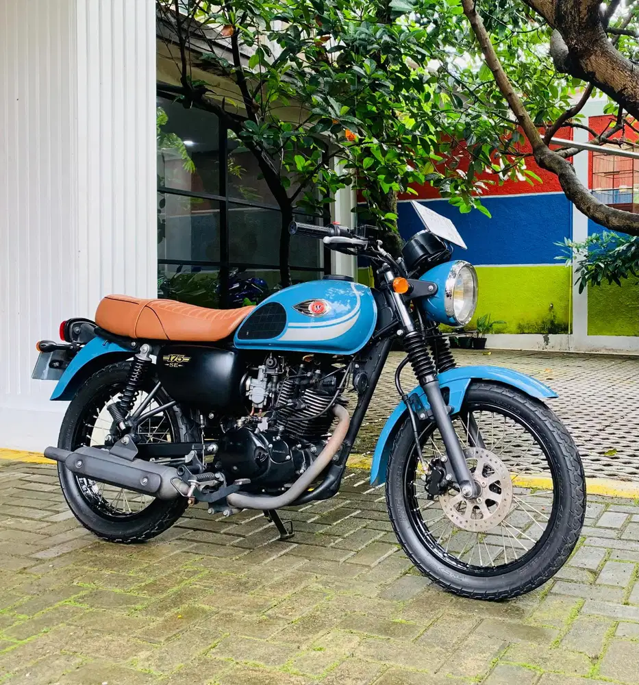 Kawasaki w175 se