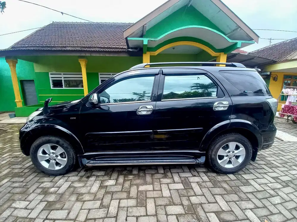 Toyota Rush 2012 Bensin