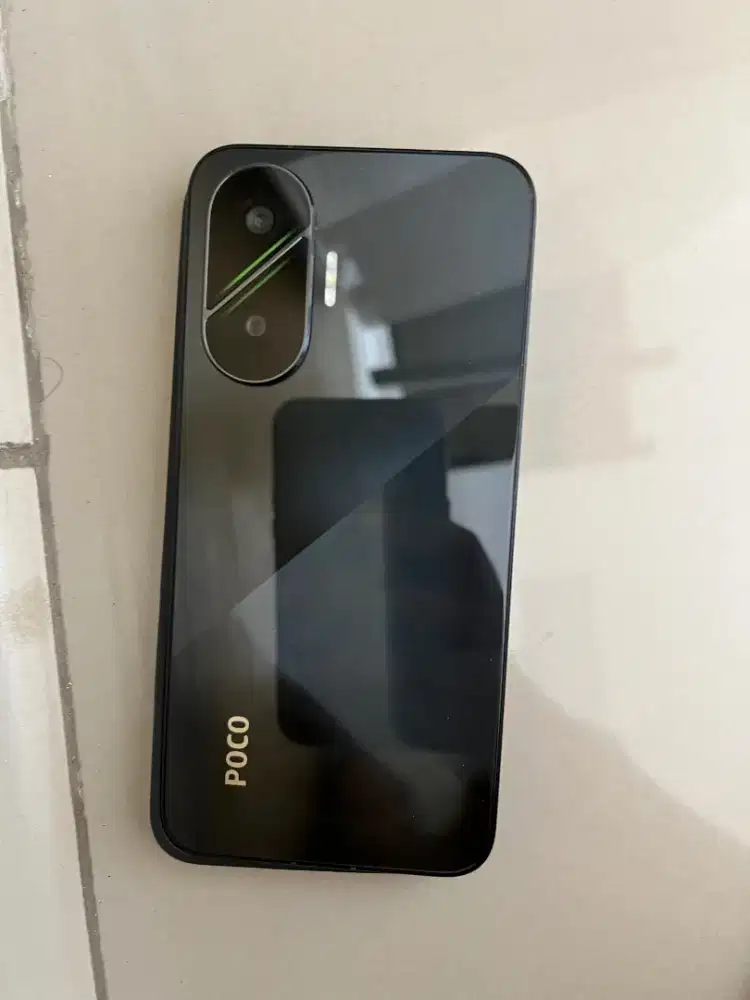 Poco f7 12/512 warna hitam