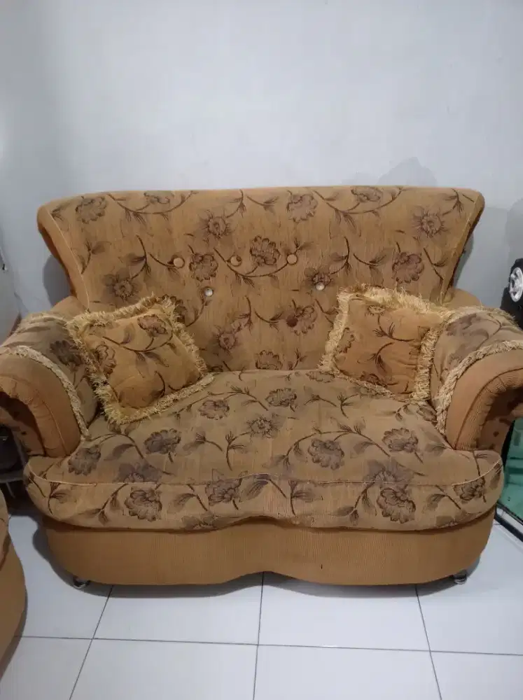 Jual sofa bekas sesuai di gambar foto