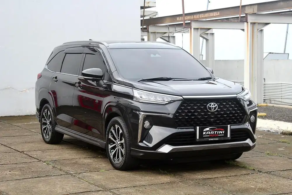 Veloz Q TSS 2022 LOW KM 30rban FULL Record Toyota Automatic Hitam