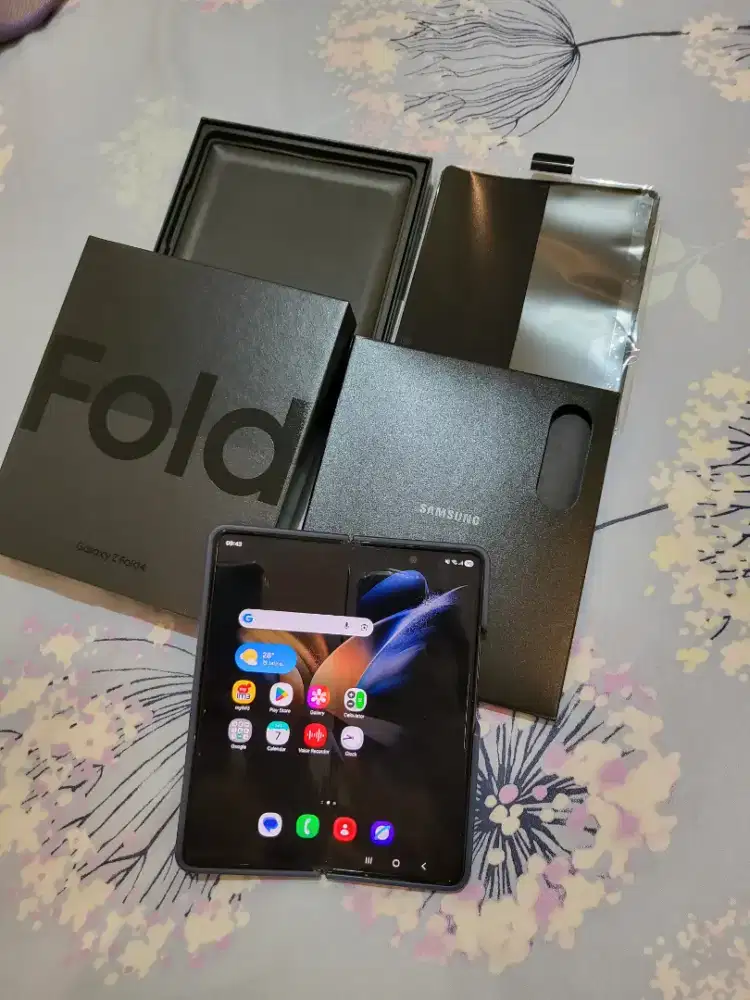Dijual GALAXY Z FOLD4