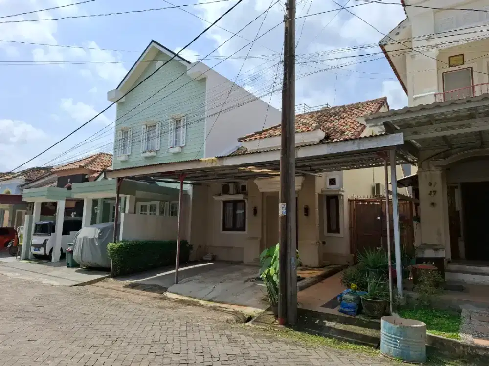 Rumah disewakan komplek grand garden