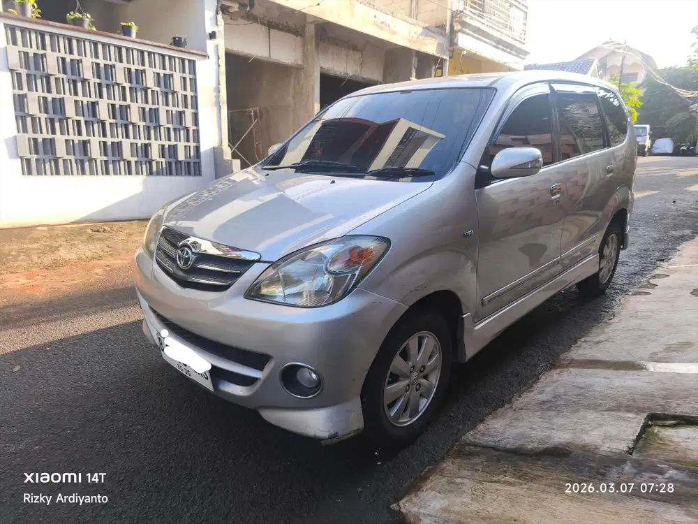 Toyota Avanza 2010 Bensin