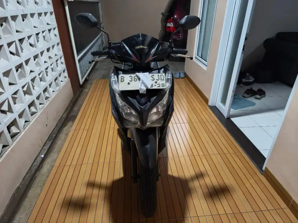 honda vario 125 tahun 2013 warna favorit hitam