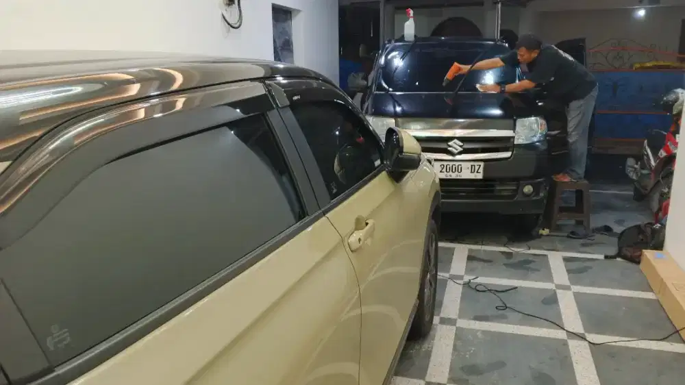 KACA FILM UNTUK MOBIL DAN GEDUNG