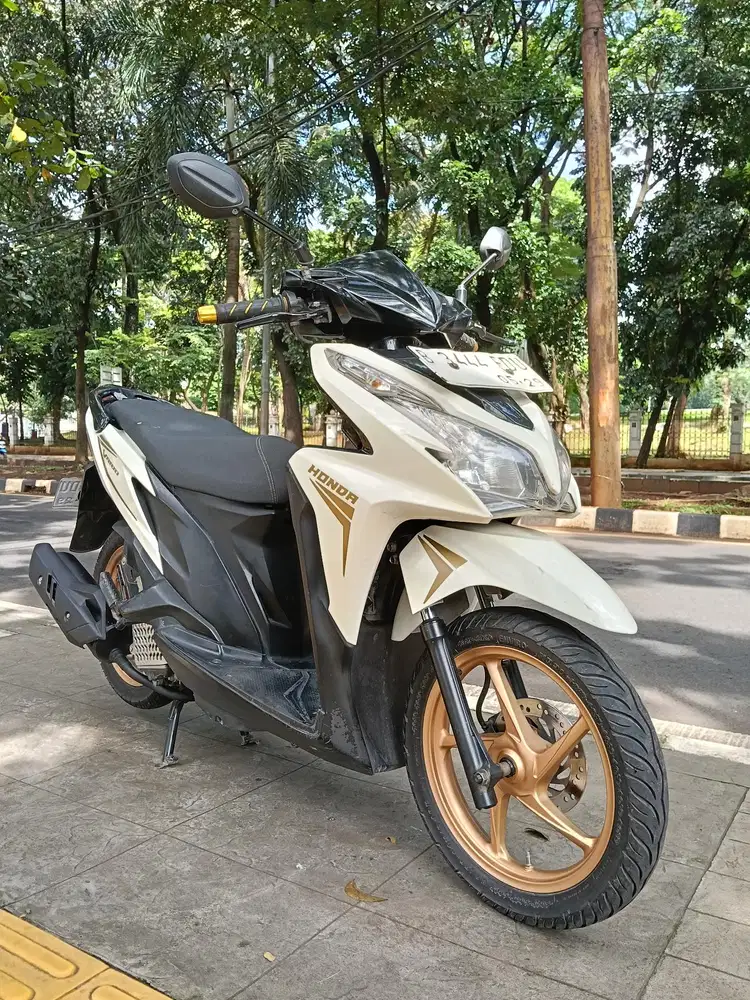 DIJUAL CASH HONDA VARIO KZR 125 CBS THN 2014 PAJAK OFF 1x SIAP PAKAI