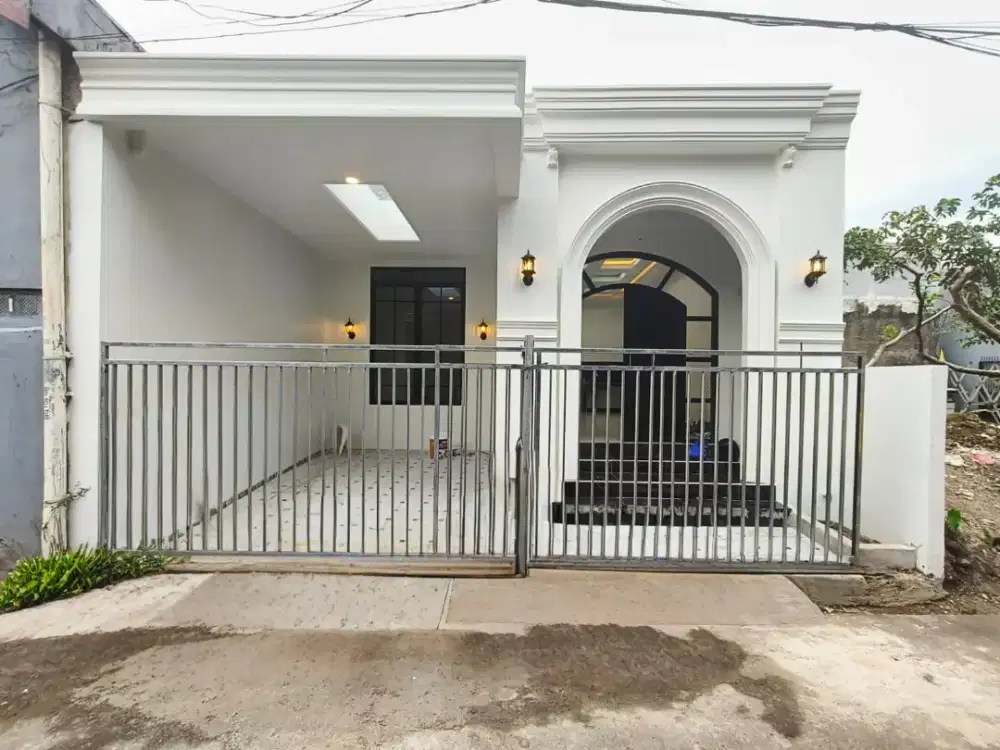 Rumah dijual Bergaya Klasik: Mewah, Nyaman, Strategis dan Berkelas!