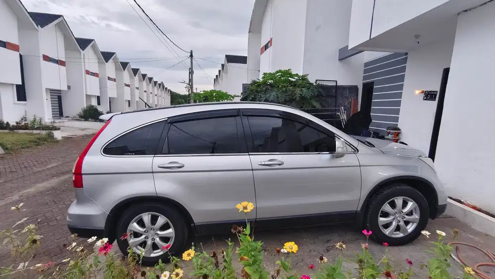 Honda CR-V 2011 Bensin