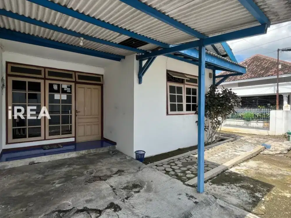 DIJUAL RUMAH DI BANJARSARI SURAKARTA