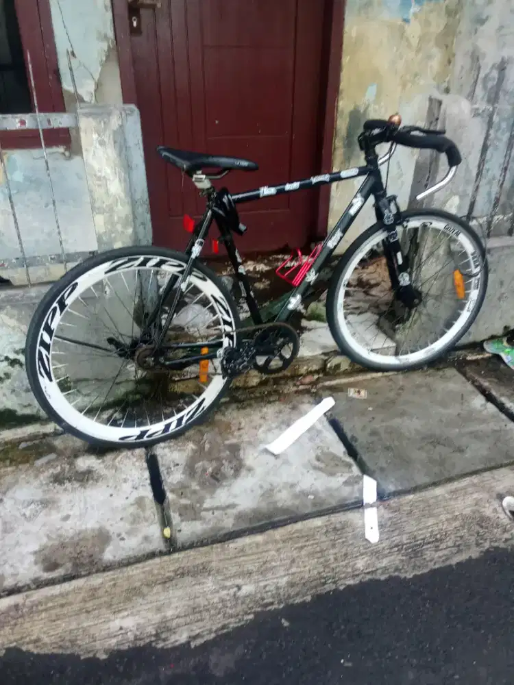 pixie dewasa siap gowes