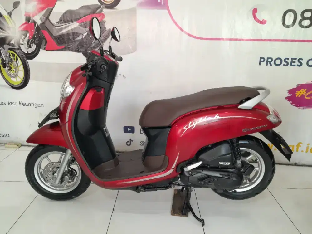 UM 500 HONDA SCOOPY STYLISH 2019