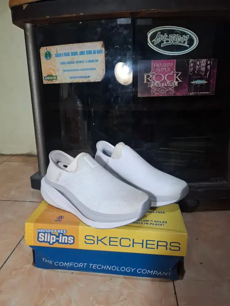 Sepatu skechers Go walk max cushioning arch Fit