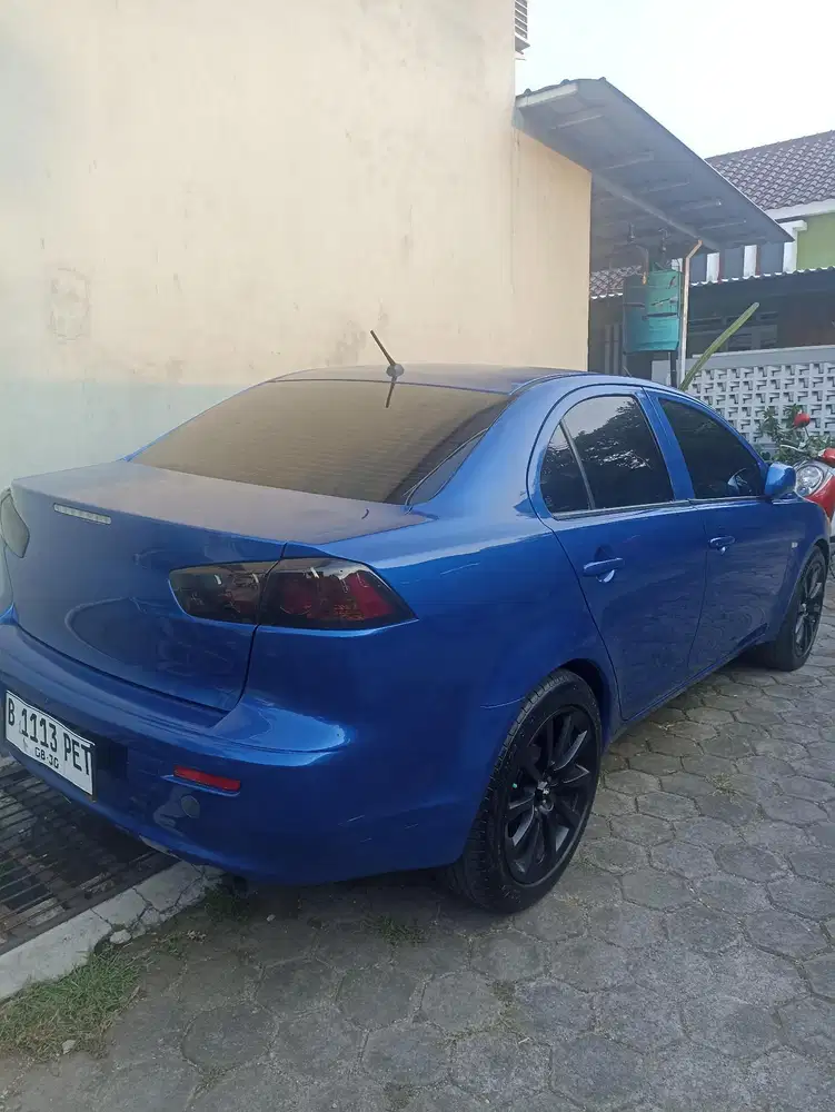 Mitsubishi Lancer 2011 Bensin
