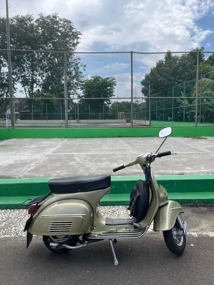 Jual Vespa Super 1979 Lengkap Hidup Mulus Ganteng Siap Pakai Murah