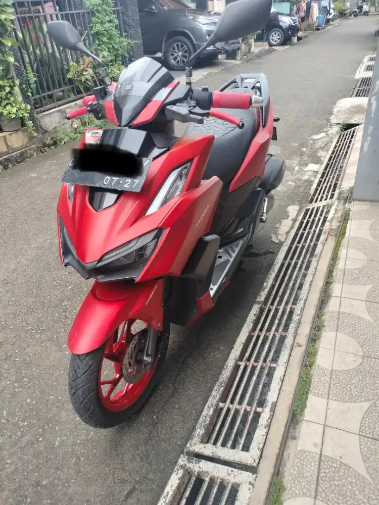 Vario 2022 Red CBS