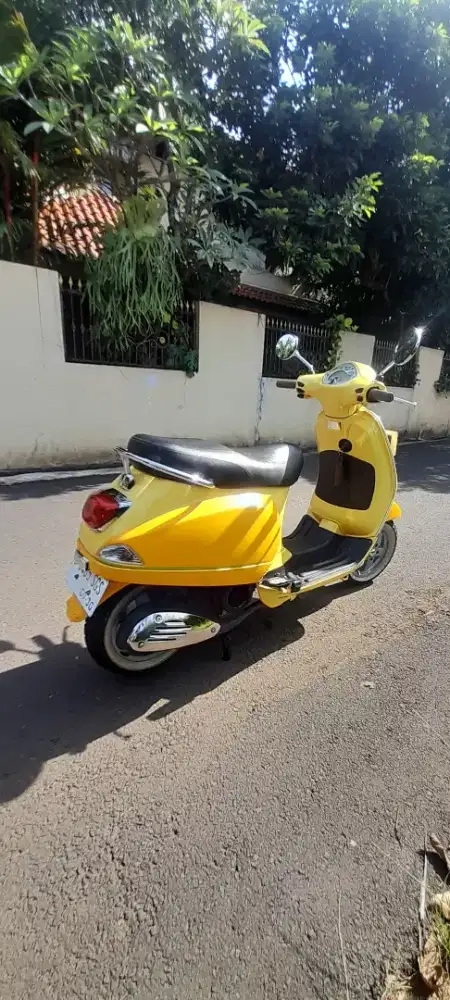 Scooter Vespa LX 150ie 2011