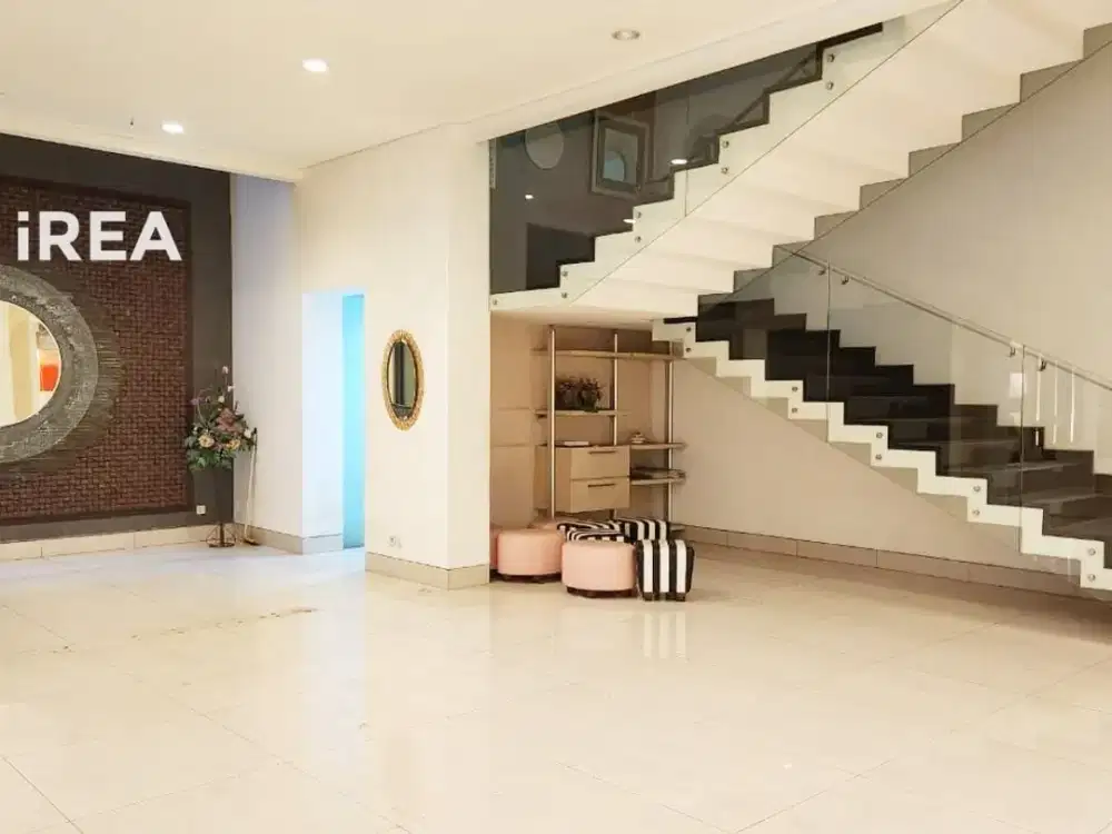 DISEWAKAN RUANG USAHA DI PURWODININGRATAN JEBRES SURAKARTA