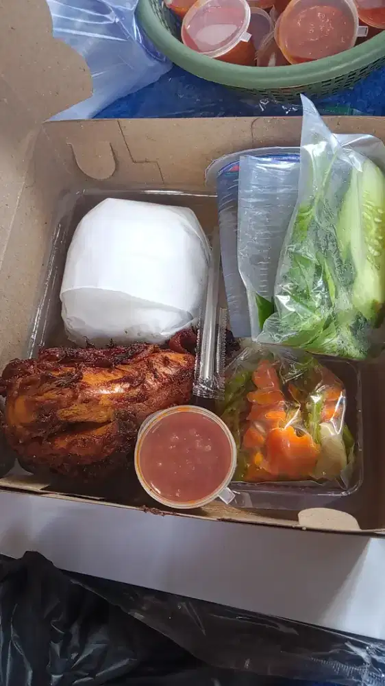 Terima pesanan nasi kotak untuk berbagai macam acara