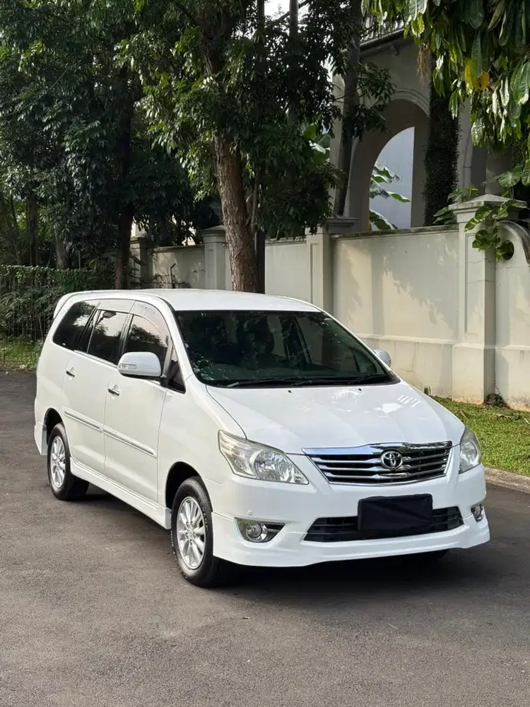Innova V Luxury A/T 2013