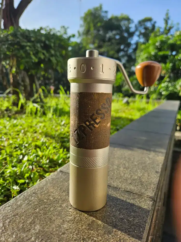 iZpresso ZP6 Silver Manual Coffee Grinder