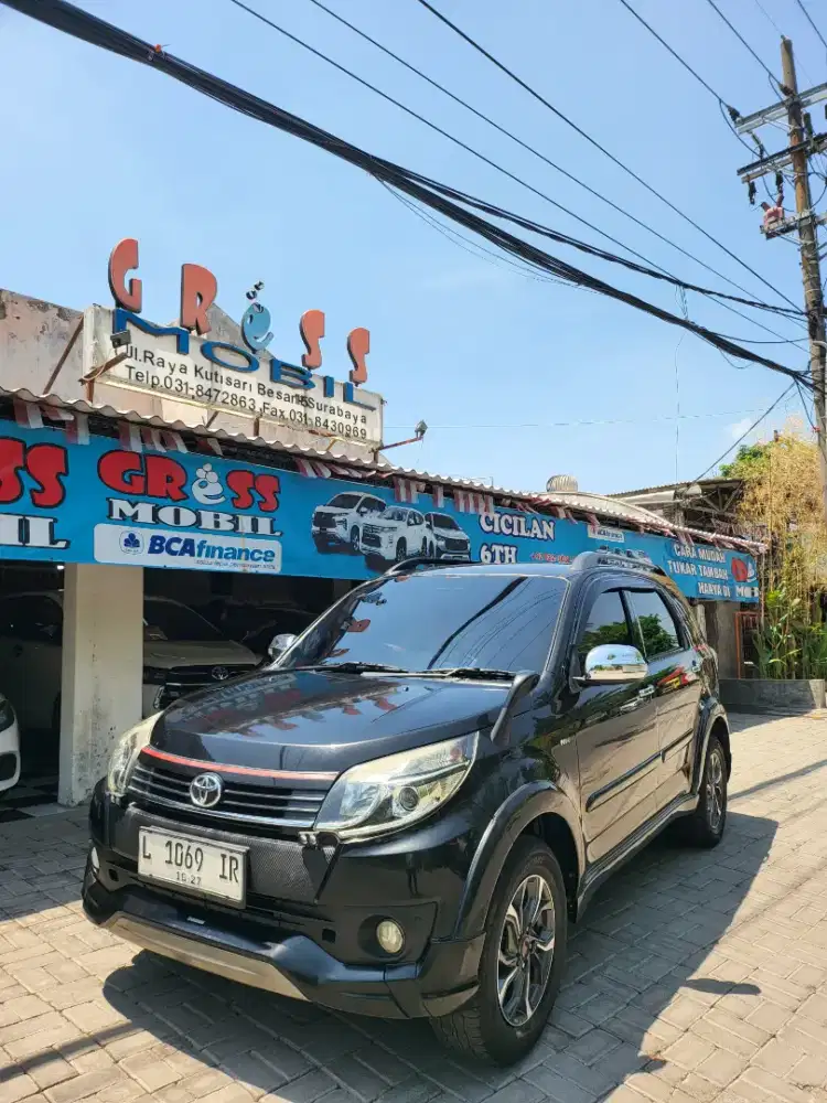 RUSH S TRD ULTIMO MANUAL TAHUN 2017 LIKE NEW