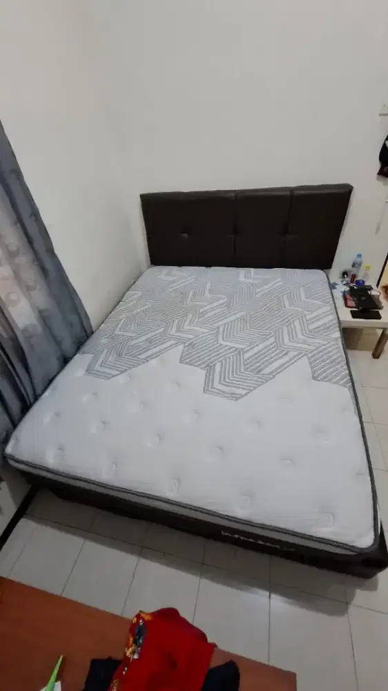 kasur spring bed in the box X + dipan 160x200
