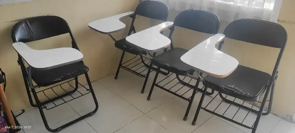 Jual Cepat Kursi Kuliah