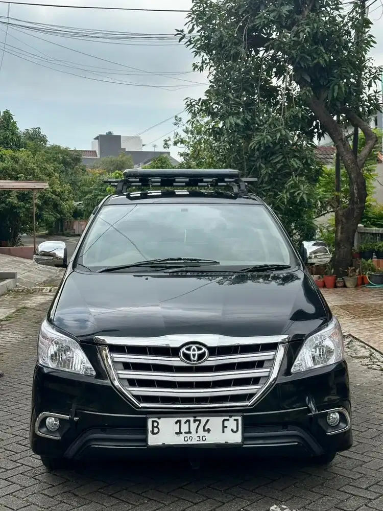 Kijang Innova matic bensin