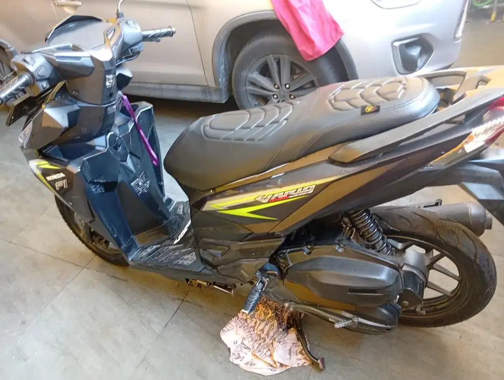 Vario idling start stop hitam hijau 2017